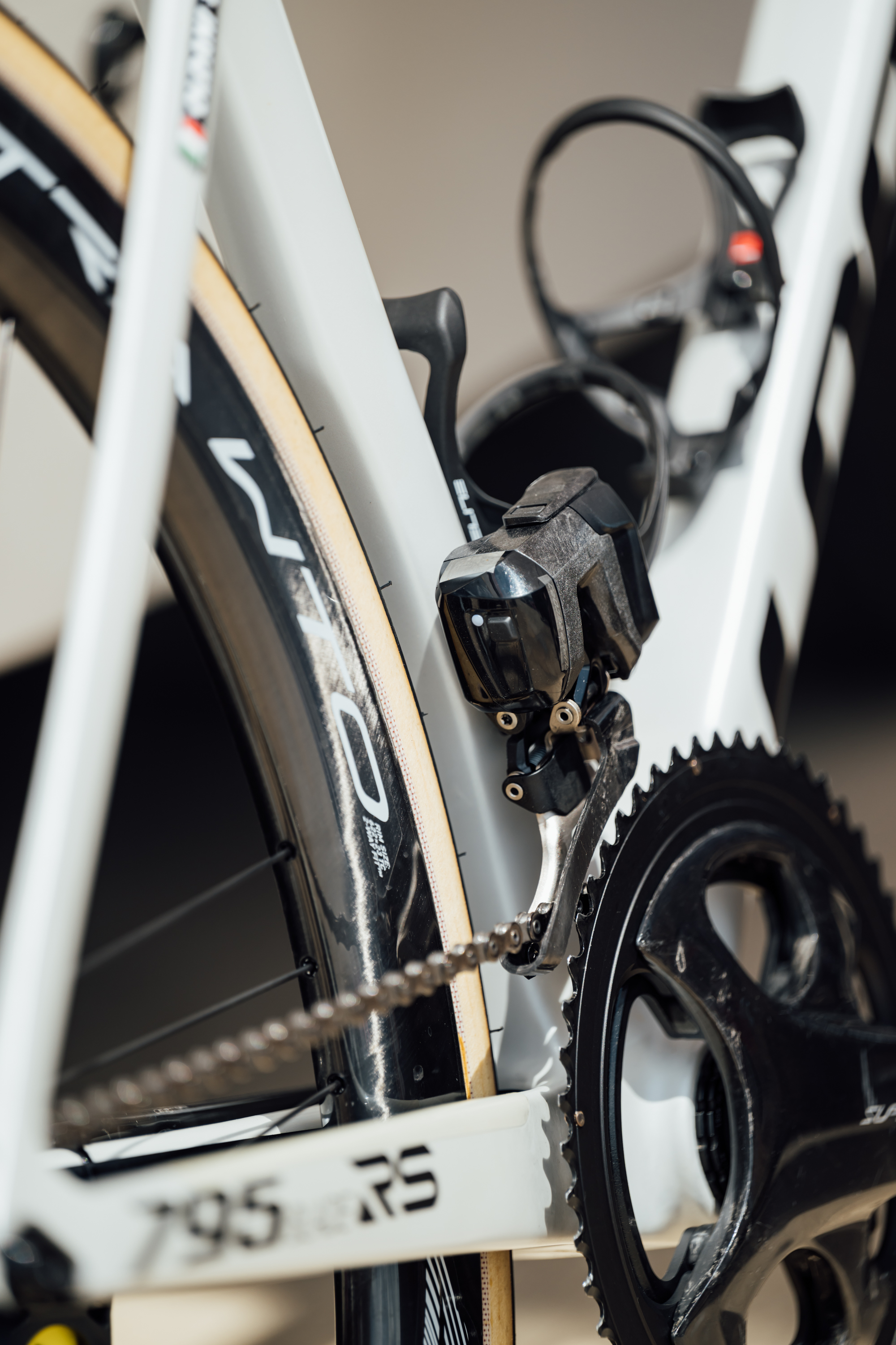A close up of Campagnolo's new Super Record Wireless groupset