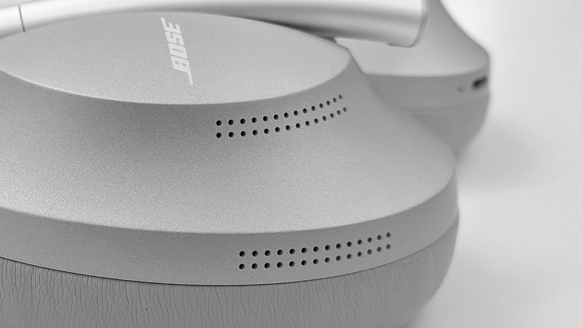 bose buzz 700s