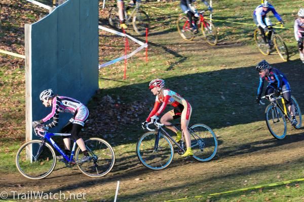 Natasha Elliot (Garnerau Club Chaussure) lead for almost the whole race