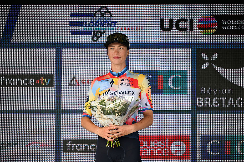 'My good shape will come in handy with sitting on the couch' - Injury forces Mischa Bredewold out of Road World Championships