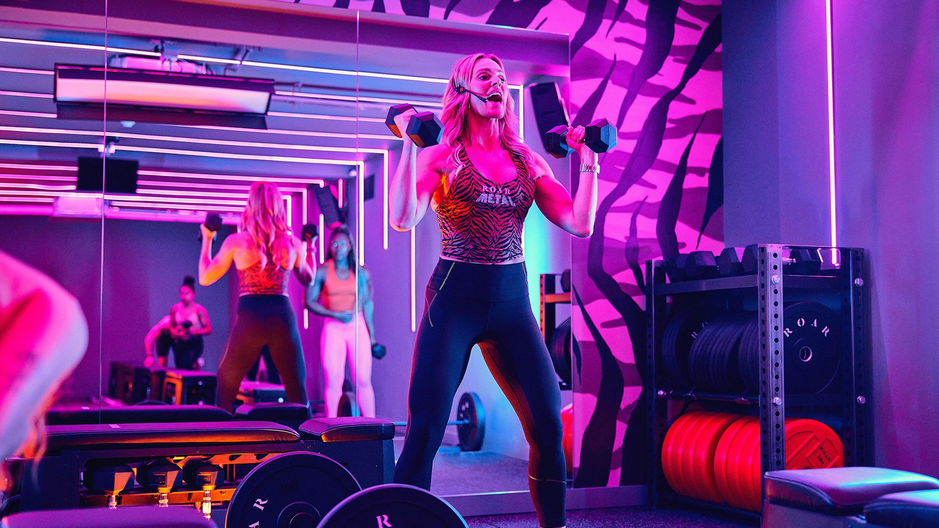 Does weight lifting burn fat? Top PT shares her best tips T3