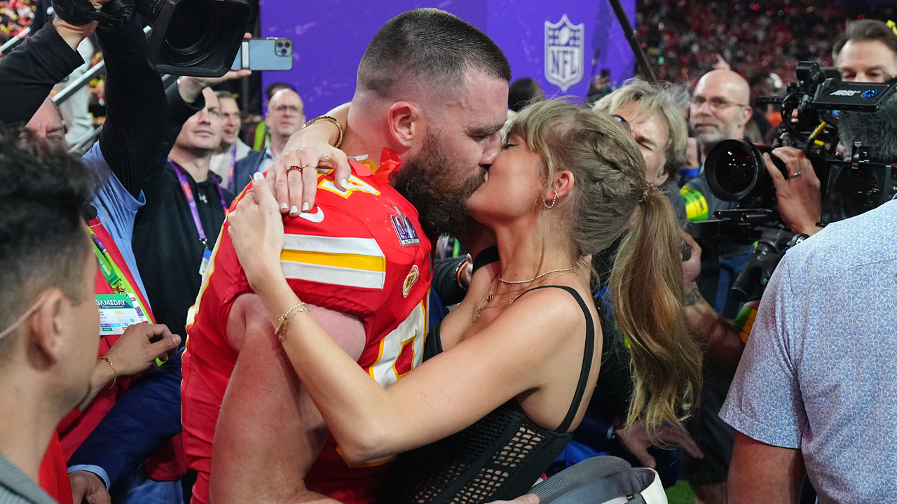 Taylor Swift and Travis Kelce at the Super Bowl