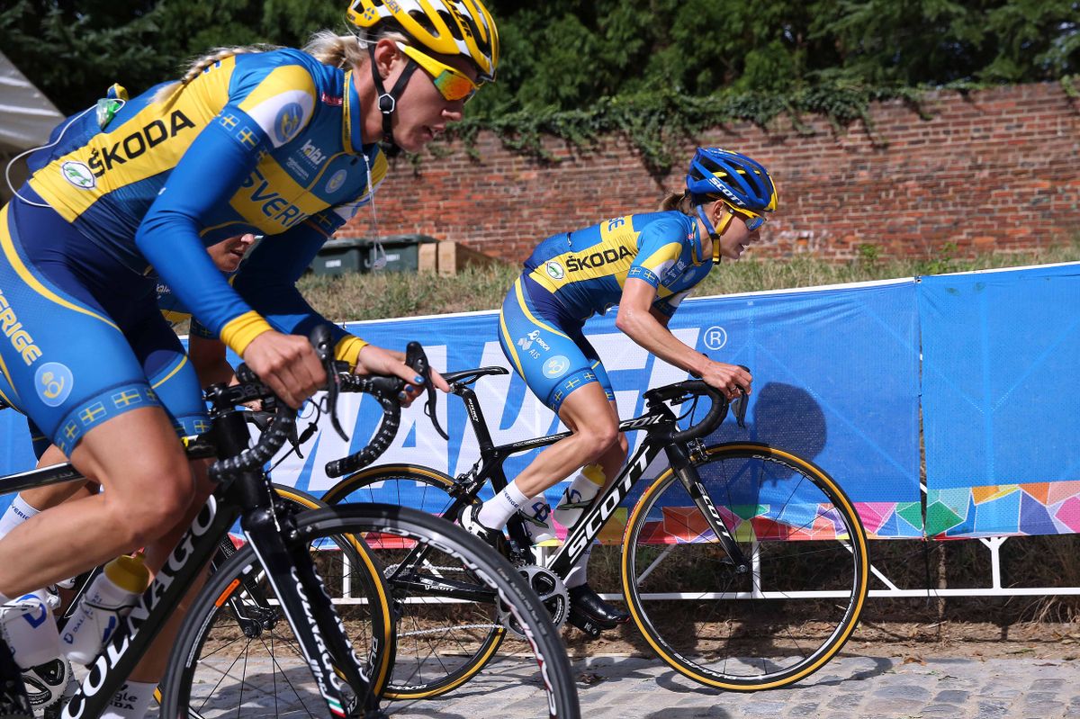 Emma Johansson with her Swedish teammates out for a ride