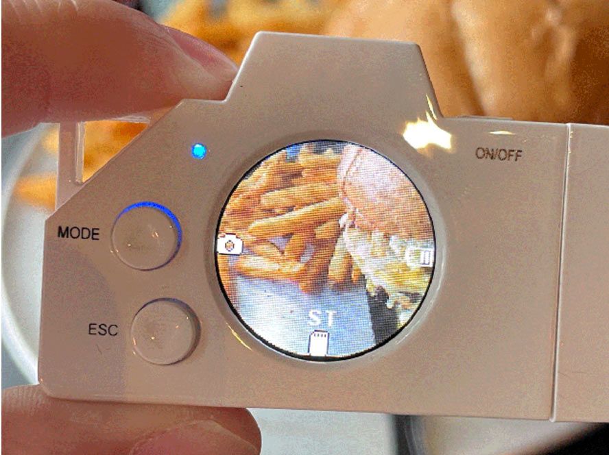 3-in-1 USB flash drive and camera