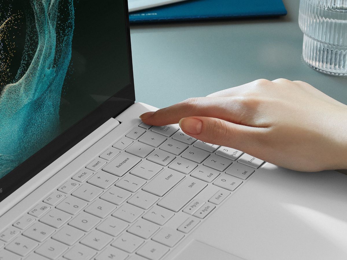 Samsung Galaxy Book2 Pro 3samsung Galaxy Book2 Pro 15 Silver Handson Hi Final