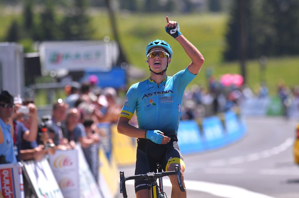 Jakob Fuglsang celebrates his stage 8 victory at the Crit&eacute;rium du Dauphin&eacute;.