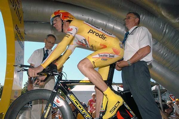 David Millar (Saunier Duval) gets the count down
