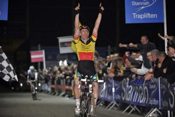 Sven Nys posts it
