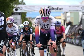 La Classique Morbihan: Great Britain's Abigail Miller sprints to first elite victory in France