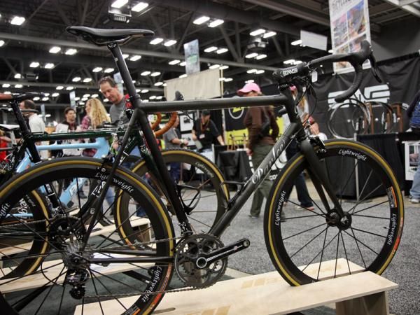 Parlee's Z1 Tour variant blends the high performance of the company's top-end machine but with a little more versatility.