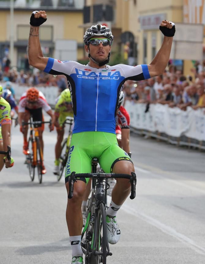 Sonny Colbrelli wins Gp di Prato with Italian national team support