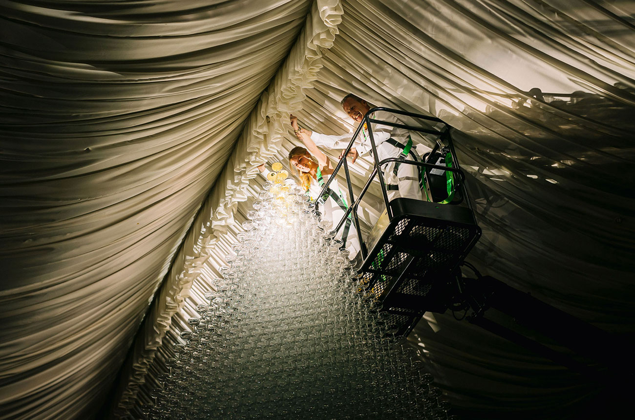 world's biggest drinking glass pyramid