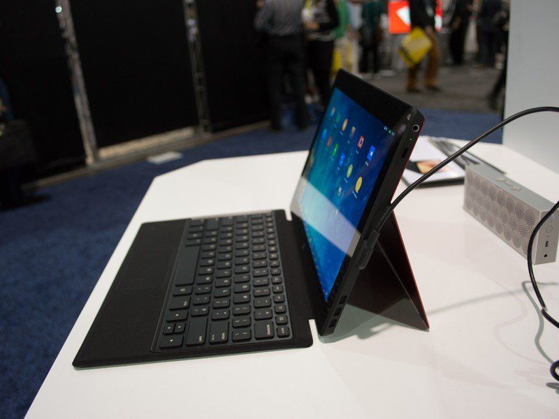 Jide Remix Ultra Tablet Side