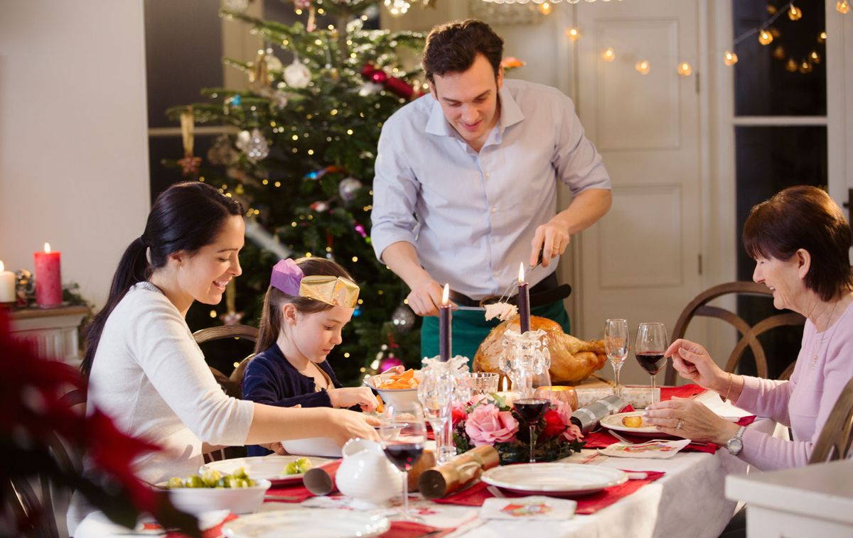 Why your Christmas tree could trigger a deadly asthma attack GoodtoKnow