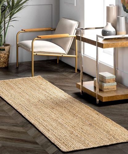 Ways to cover carpet in a rental — 7 clever ways | Real Homes