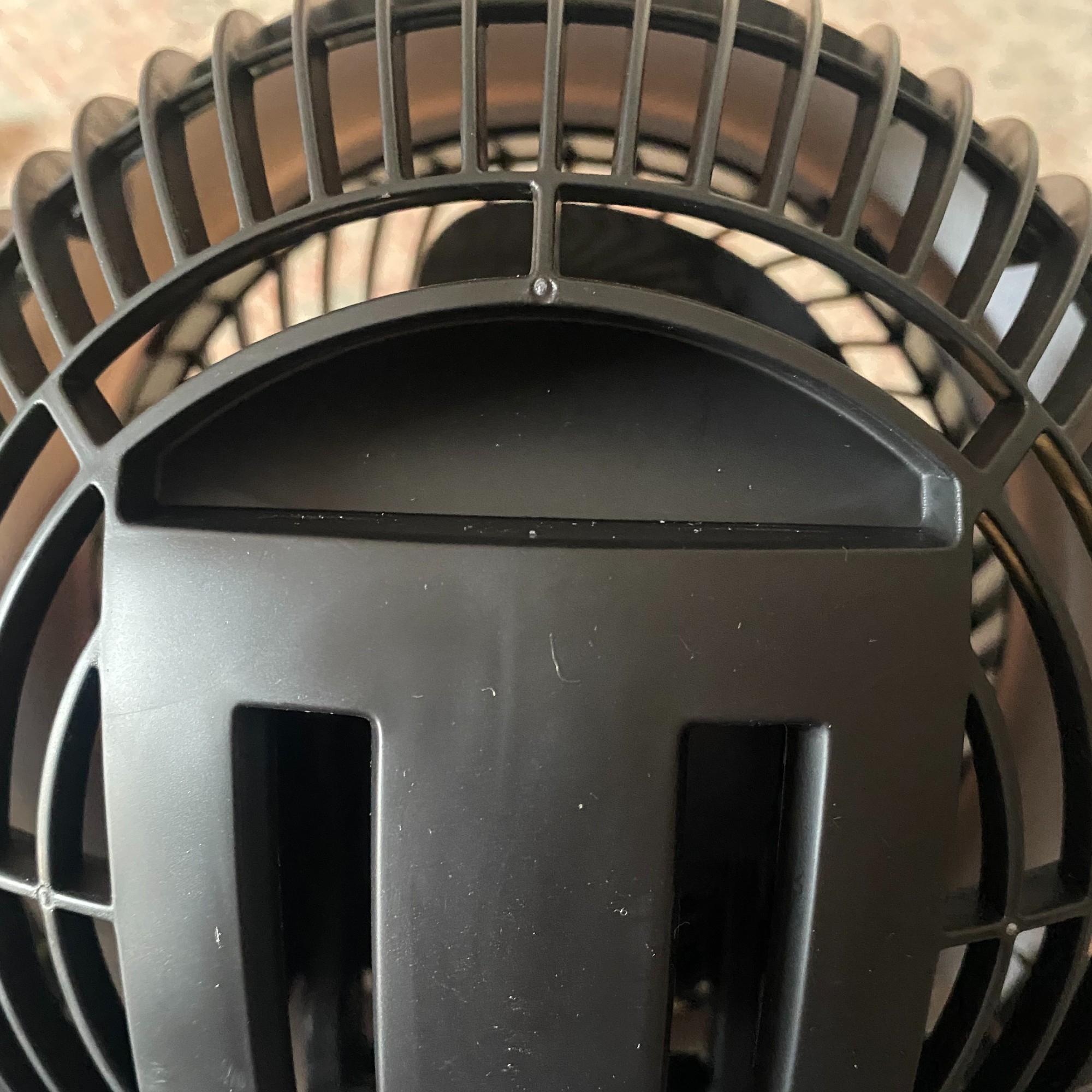 The handle at the back of the fan head on the Vonhaus Air Circulator Cooling Fan