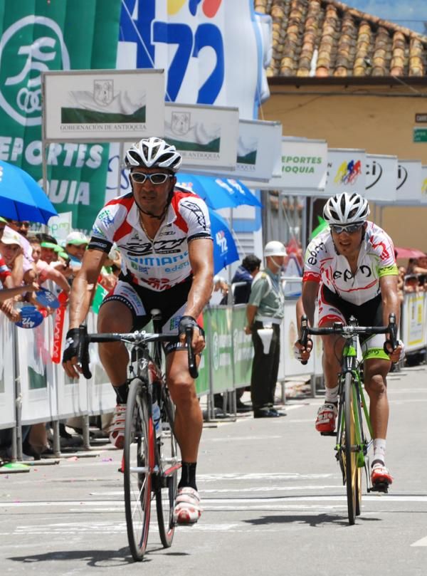 Felix Cardenas crosses the line