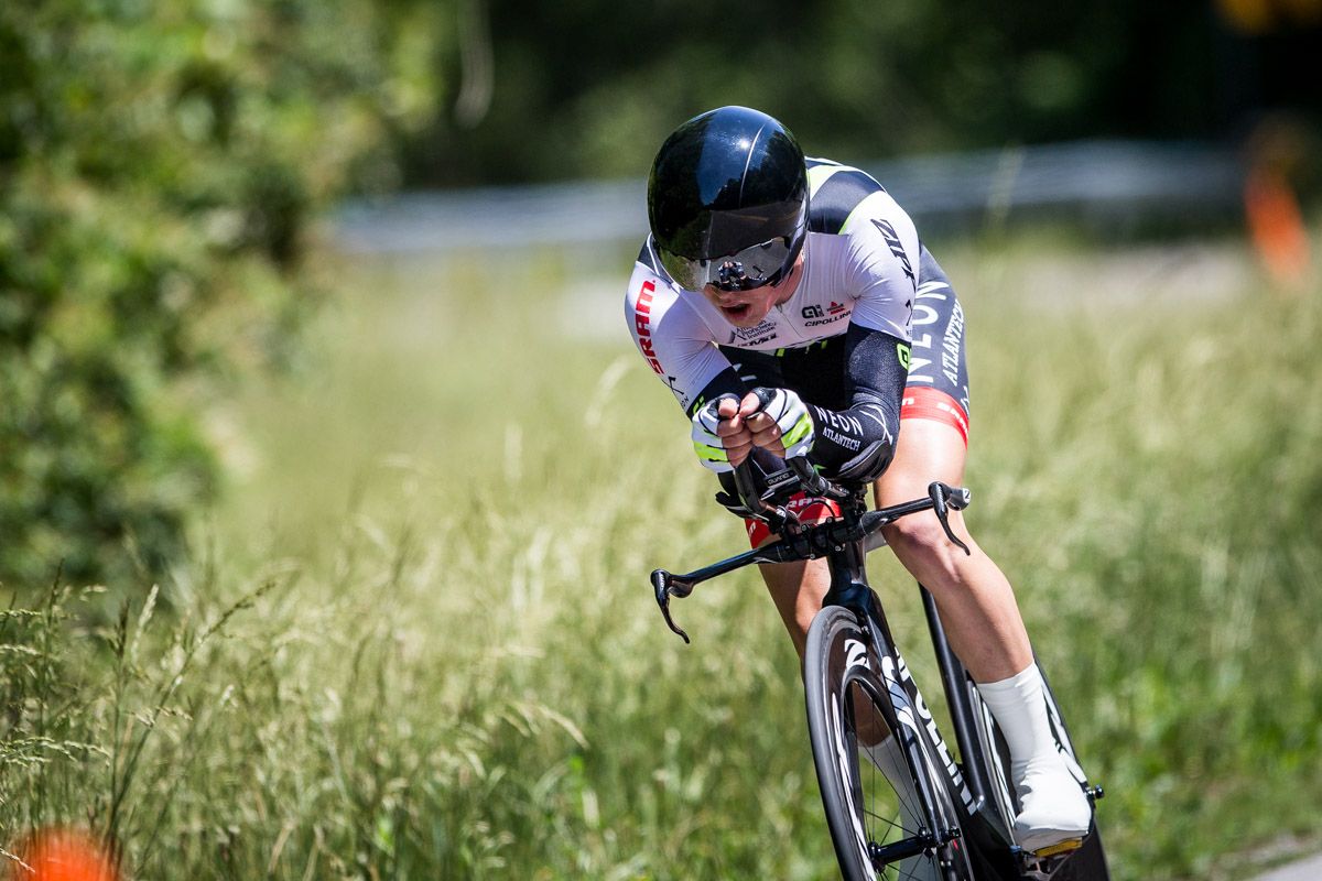 Greg Daniel (Axeon) on his way to the turn around