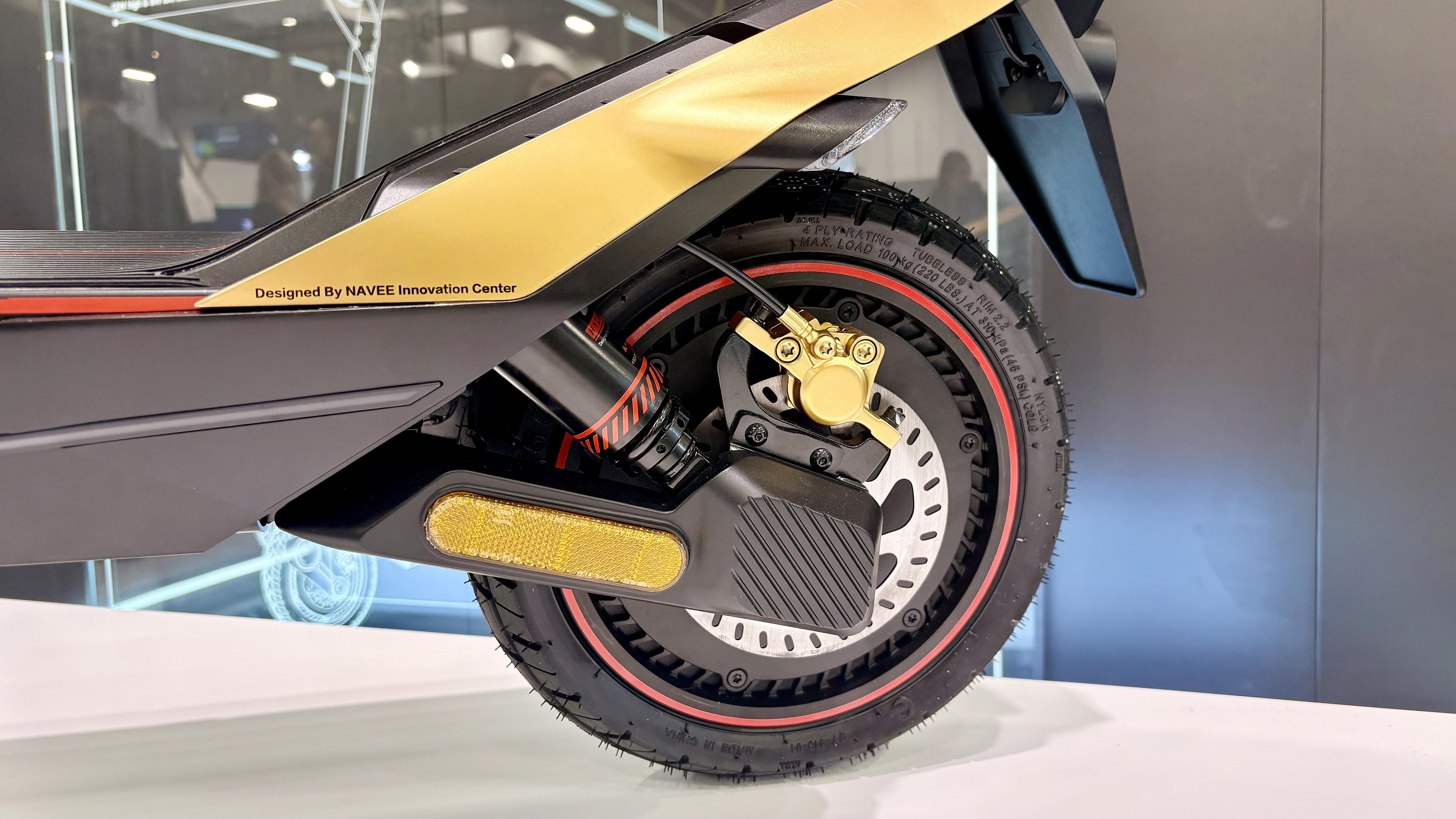 Navee UT5 Ultra X electric scooter at CES 2026