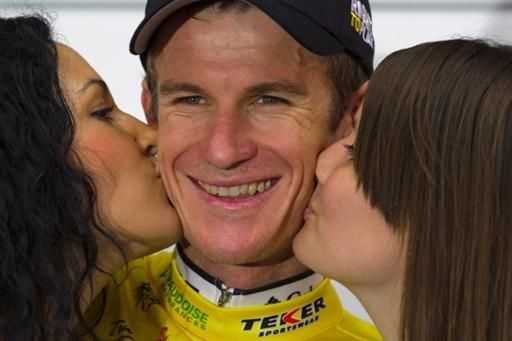 Michael Rogers (HTC - Columbia) is the new race leader at the Tour de Romandie.