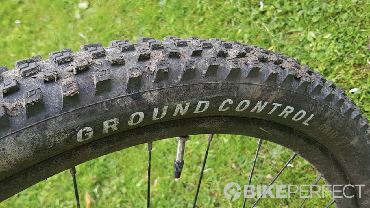 Specialized Ground Control Grid T7