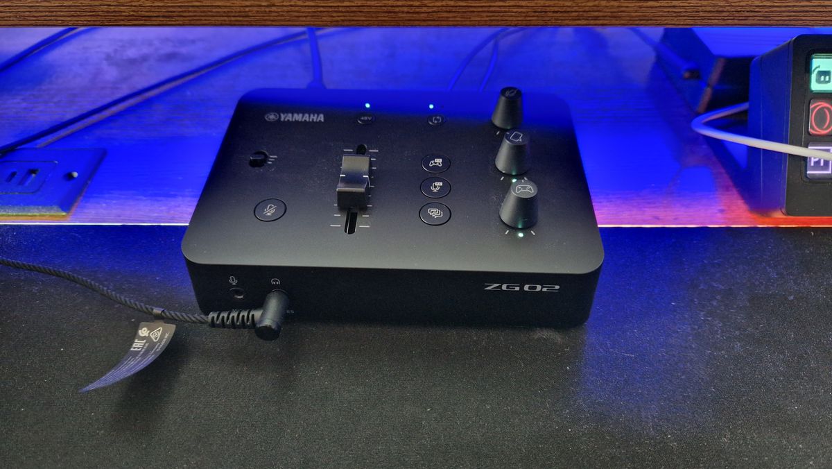 Yamaha ZG02 review image front-on