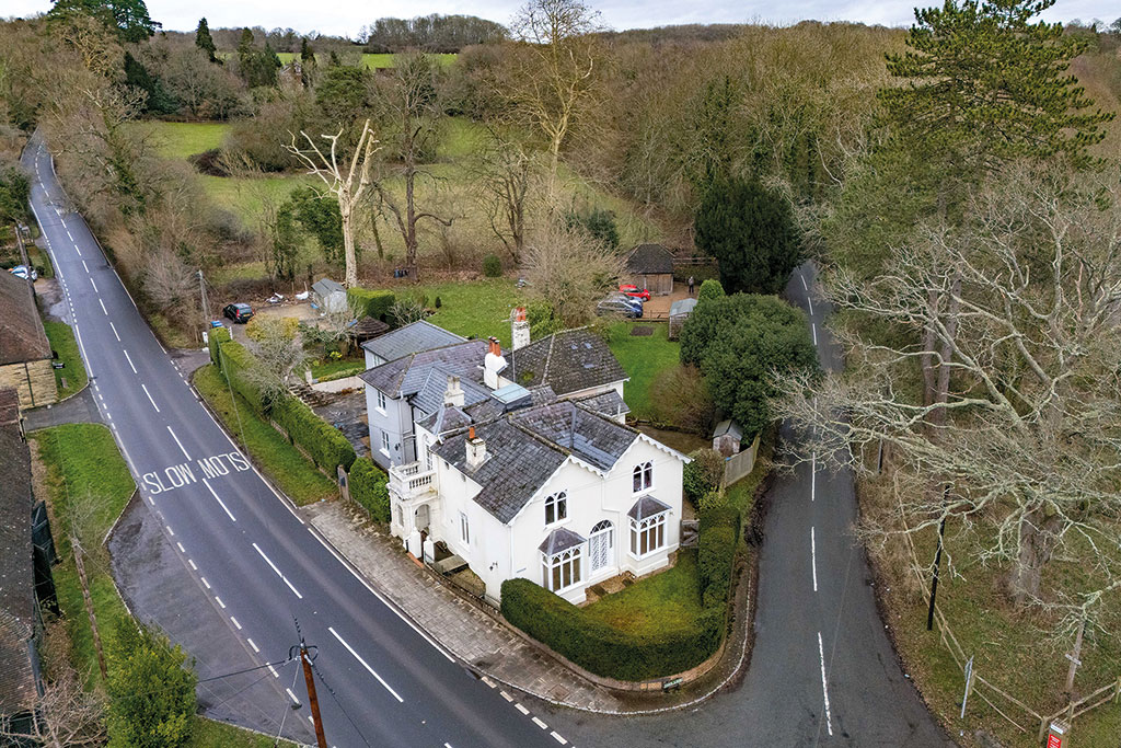 Properties in areas in The Sunday Times &lsquo;Best Places to Live 2026&rsquo; &ndash; Park House, Ardingly Road, Lindfield, West Sussex