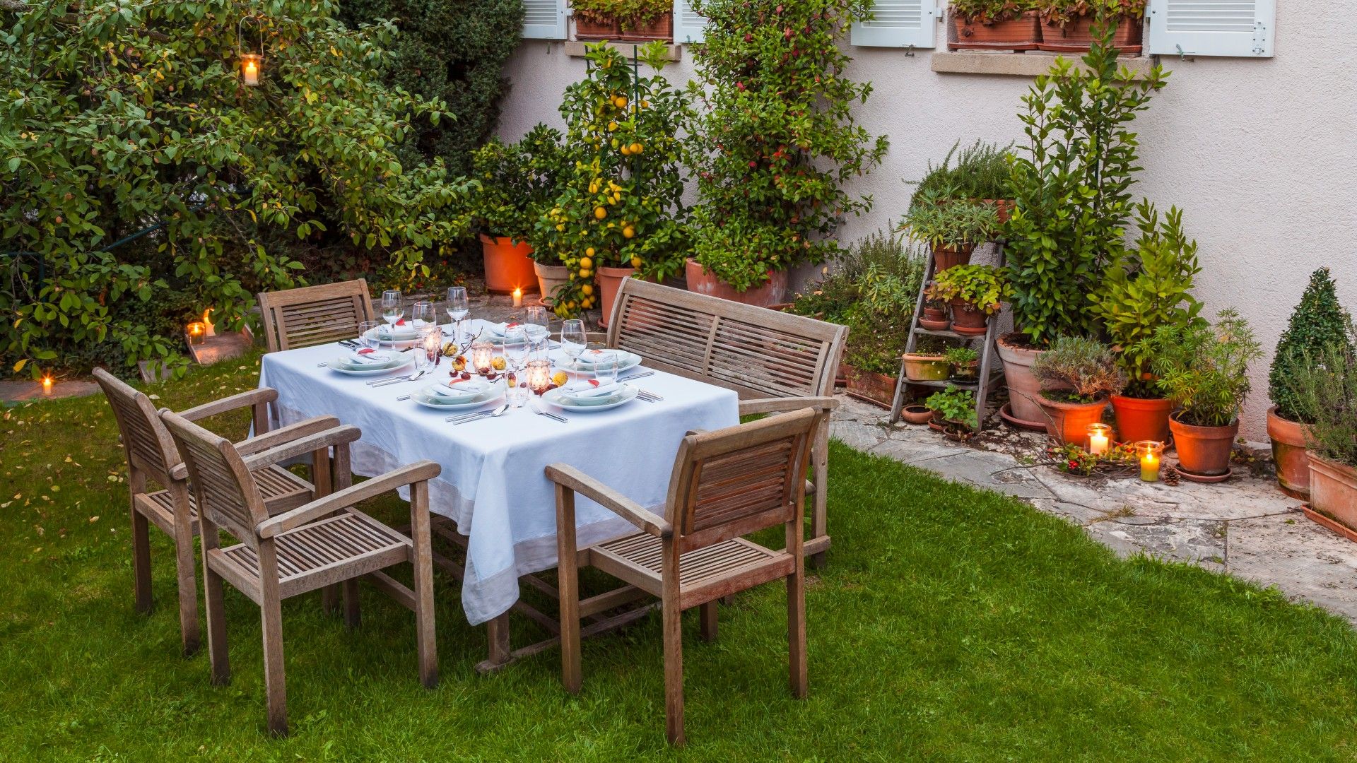 How to clean wooden garden furniture