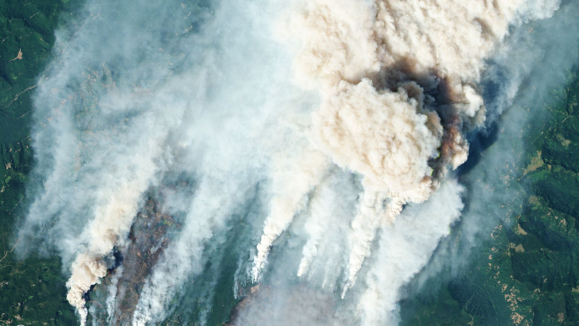 Anil Menon Captures Oregon Wildfires from the International Space Station