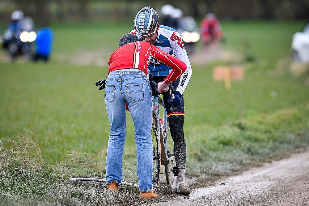 Tim Wellens gets a wheel change during stage 1 at Paris-Nice.