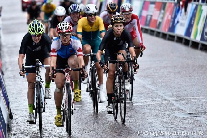 Leah Kirchmann (Canada) leading in the remainder of the field