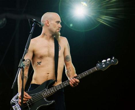 Kyuss Lives!/Ex-Queens of the Stone Age Bassist Nick Oliveri Arrested ...