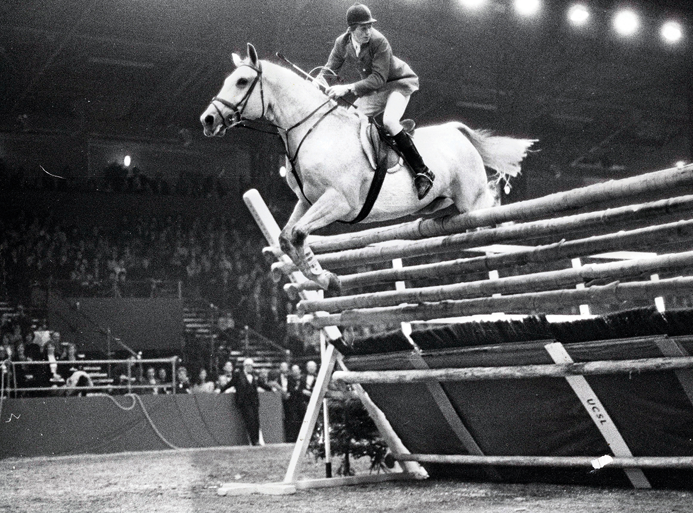 Nick Skelton and Lastic winning the high jump at Olympia in 1978. Setting the record at 2.32m