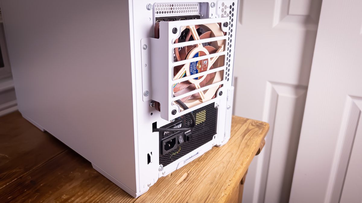Lian Li Lancool 216 case