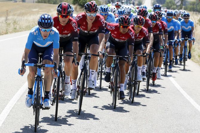 Movistar and Team Ineos head the peloton on stage 1 of the 2019 Vuelta a Burgos