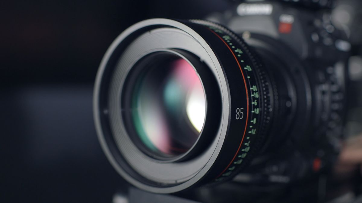 DSLR lens