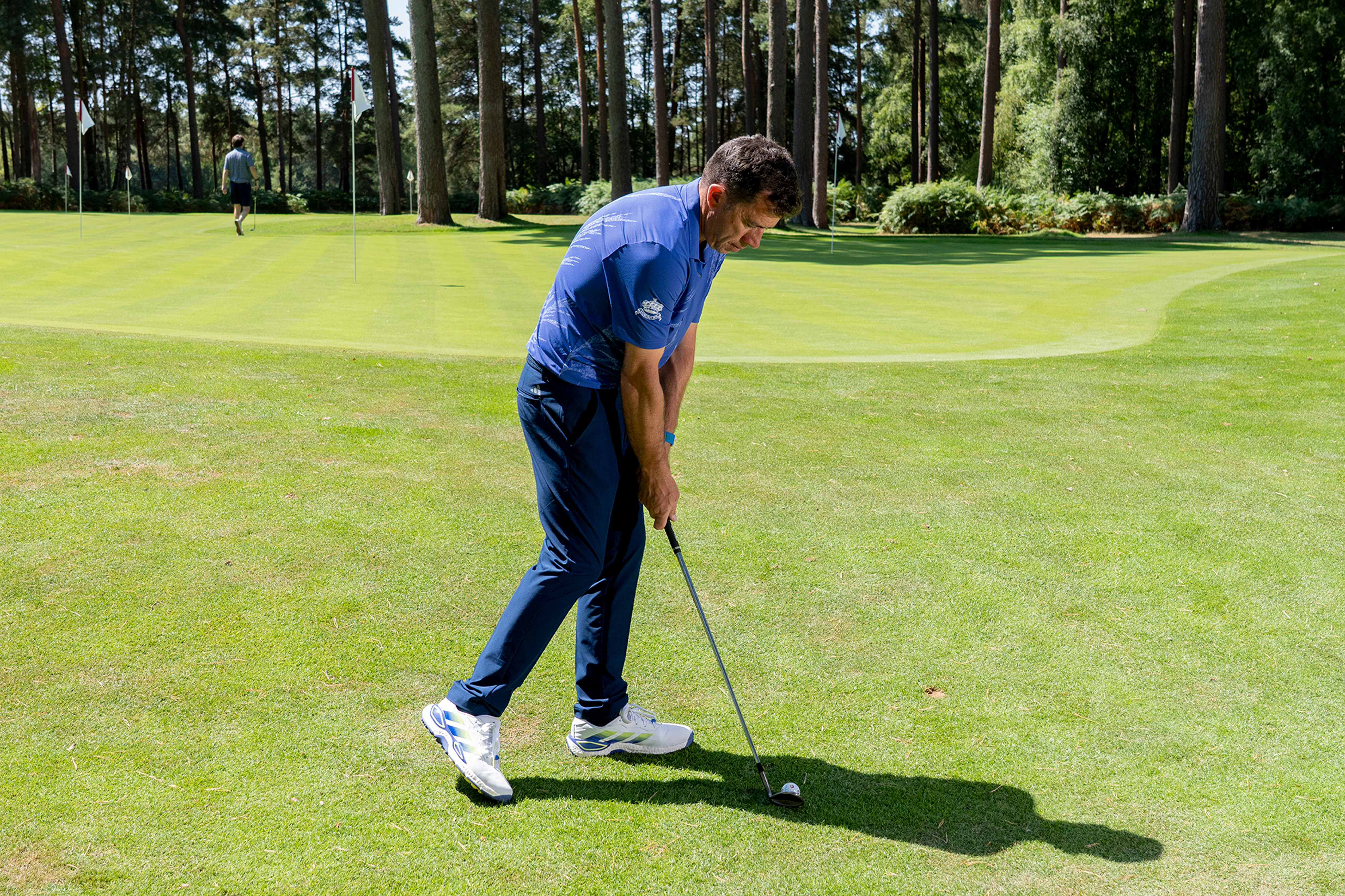 Dan Grieve demonstrating the trail foot backwards drill with his trail foot on the toes to ensure weight and pressure is on the lead side
