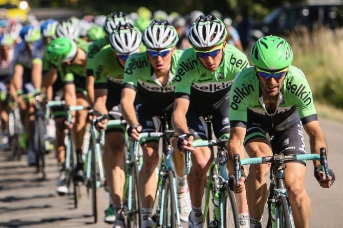 Belkin gets on the front as they close in on the finish
