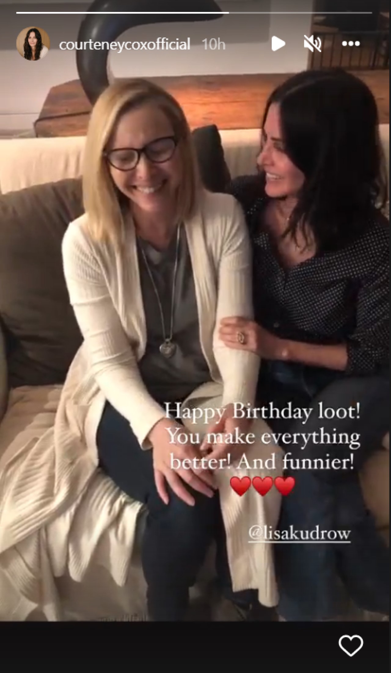 Courteney Cox shared a video of Lisa Kudrow laughing to Instagram Stories.