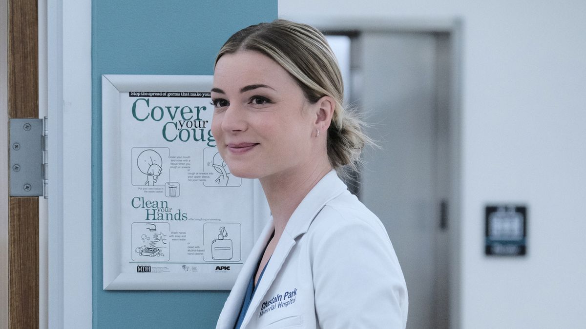 Emily VanCamp as Nic in The Resident