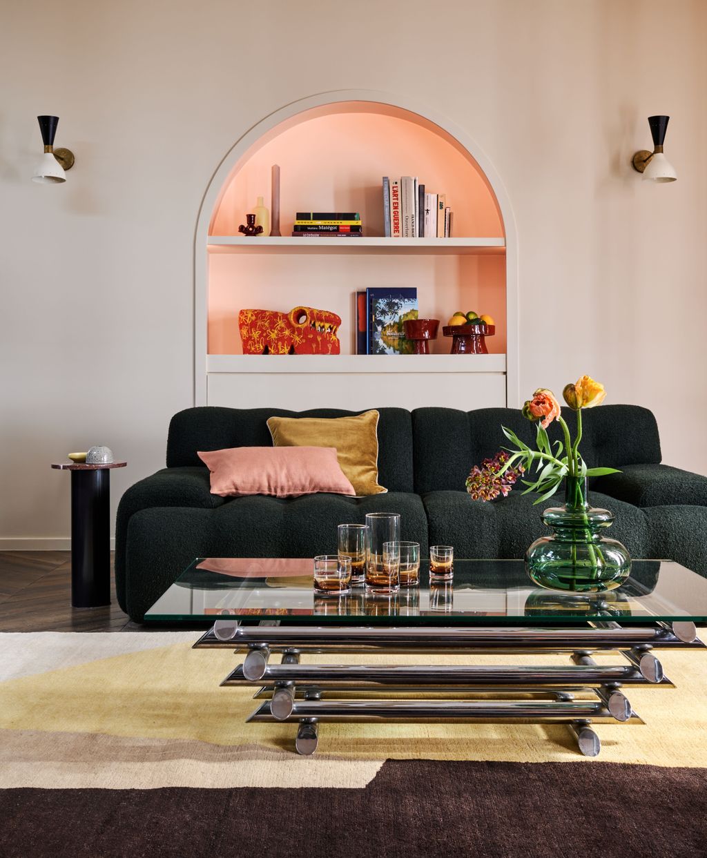 When Is the Best Time to Buy a Sofa? Remember These Dates | Livingetc