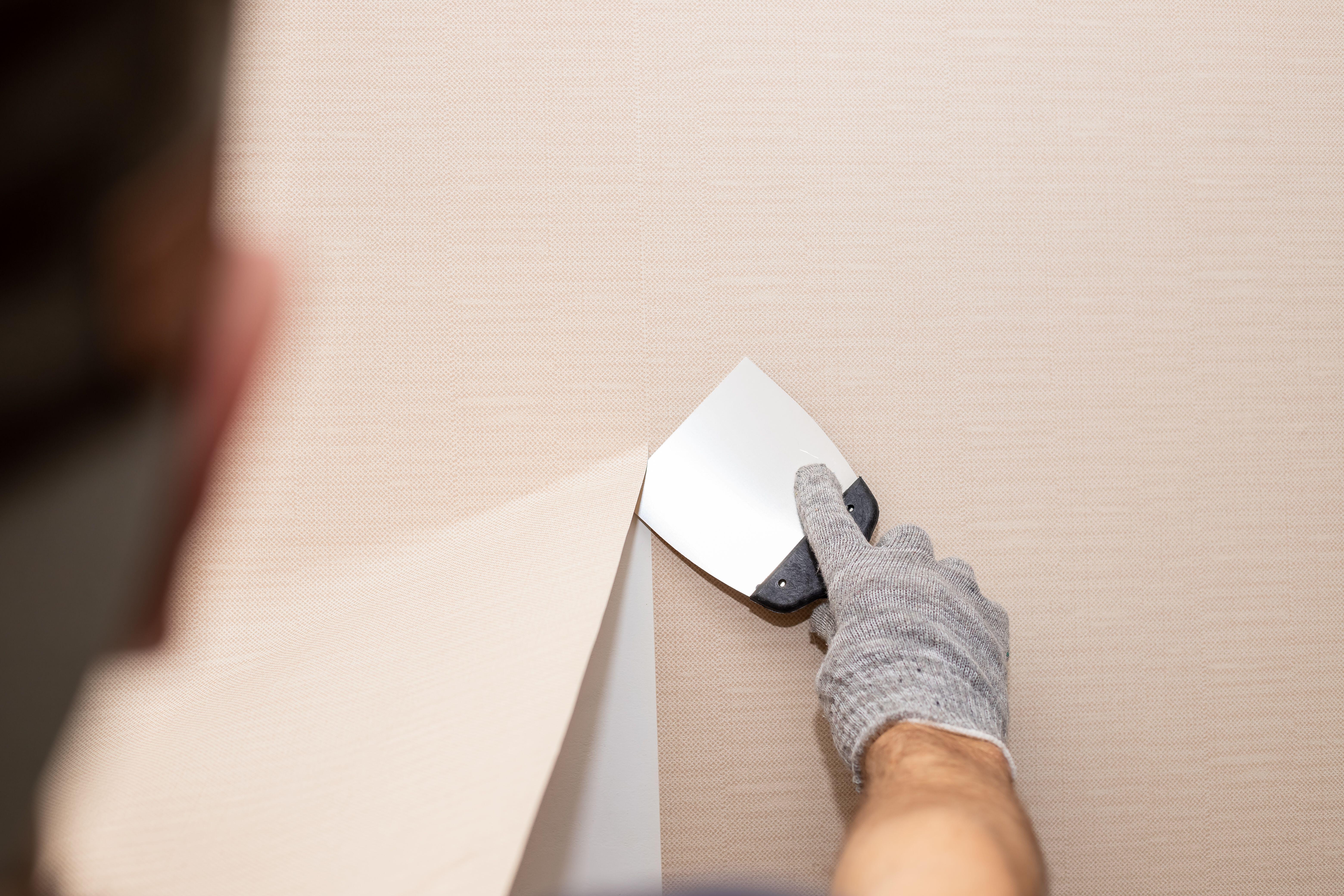 easy wallpaper stripping tips