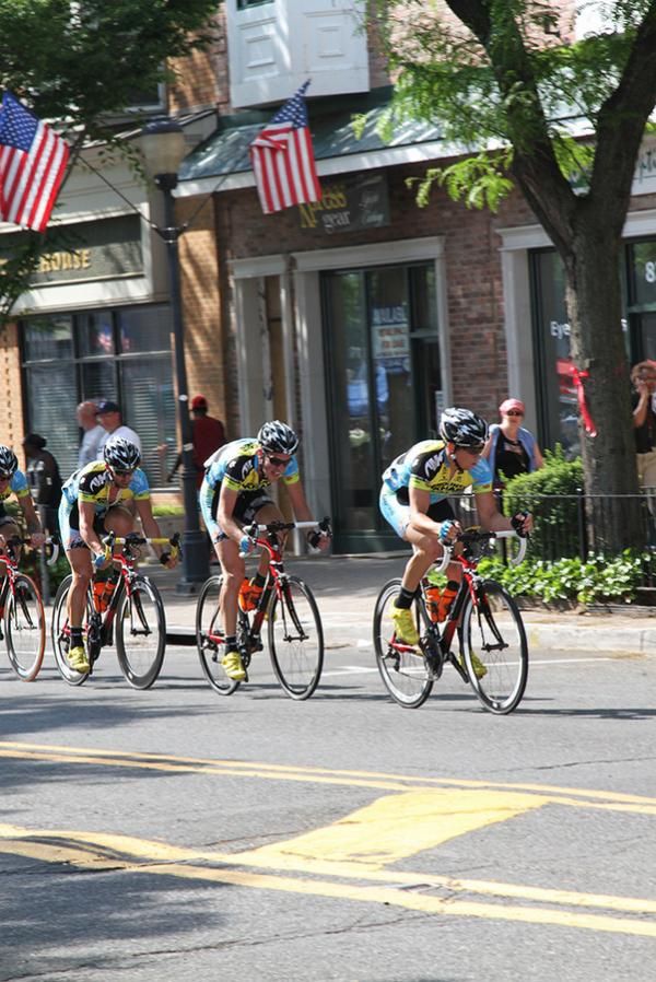 Team Mountain Khakis tries to bring back the break they missed out on.