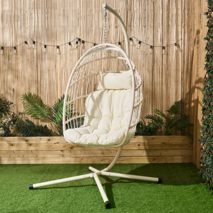 Hanging Egg Chair Floating Garden Seat Cushioned Cushion.