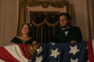 Lili Taylor and Hamish Linklater as Mary Todd and Abraham Lincoln, in "Manhunt"