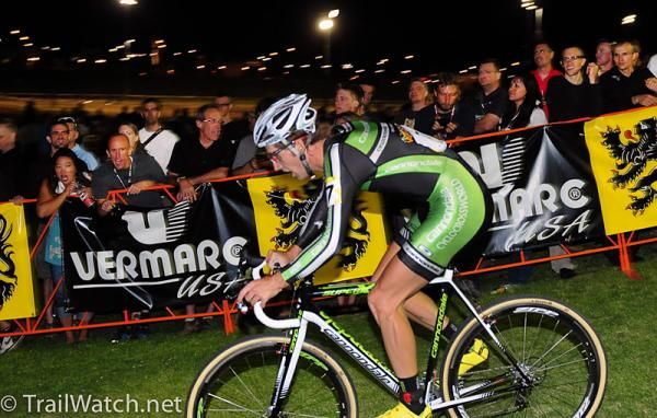 Jamey Driscoll (Cannondale - Cyclocrossworld.com) all alone on one of the descents.