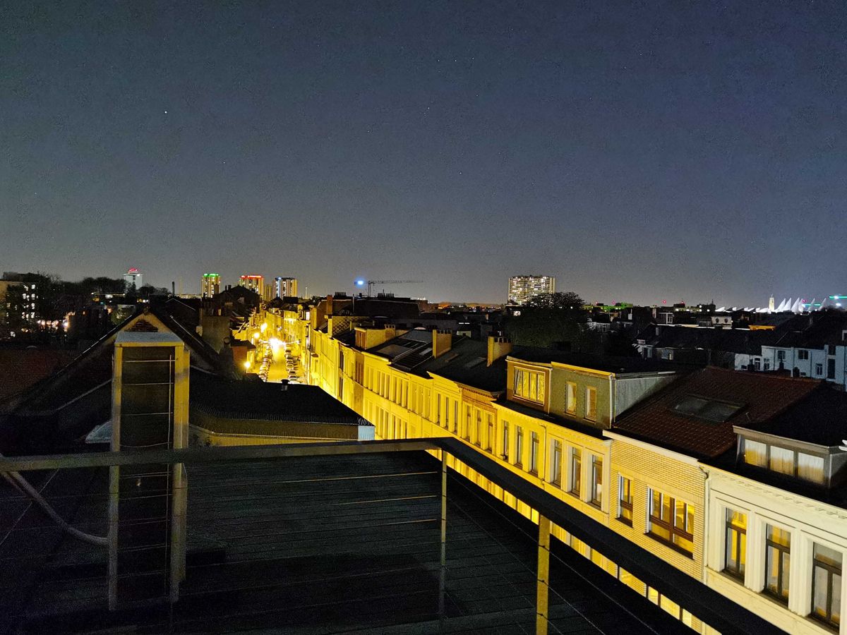 De nachtmodus laat nog relatief veel ruis in de lucht zitten