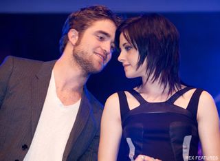 Robert Pattinson & Kristen Stewart - Celebrity News - Marie Claire