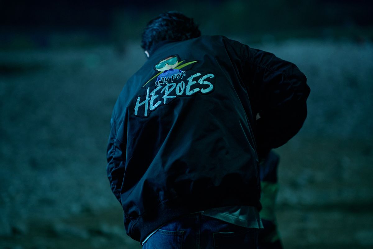 A Killer Paradox episode 3: a jacket with the words &quot;Only for Heroes&quot; printed on it