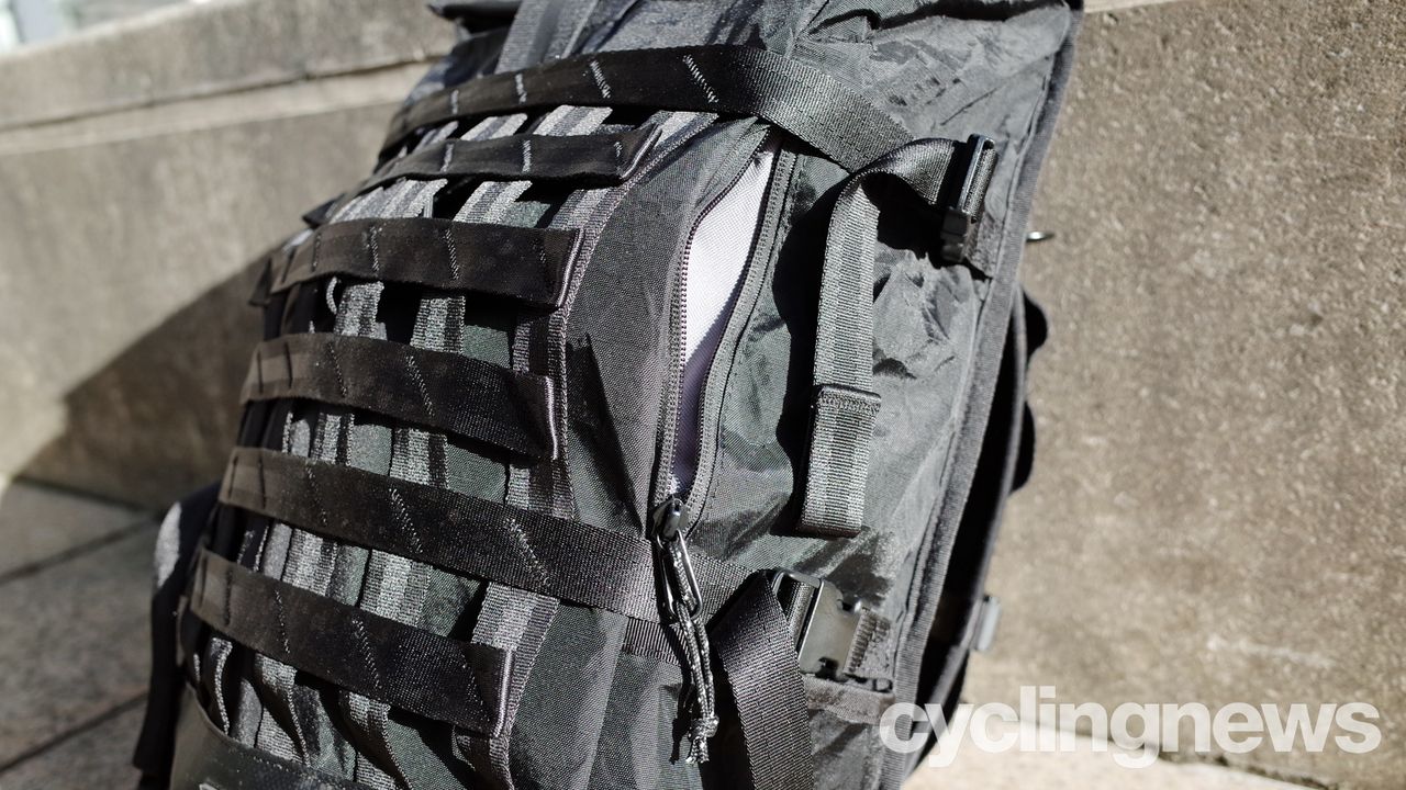 Chrome Industries BLCKCHRM 22X Barrage Cargo backpack